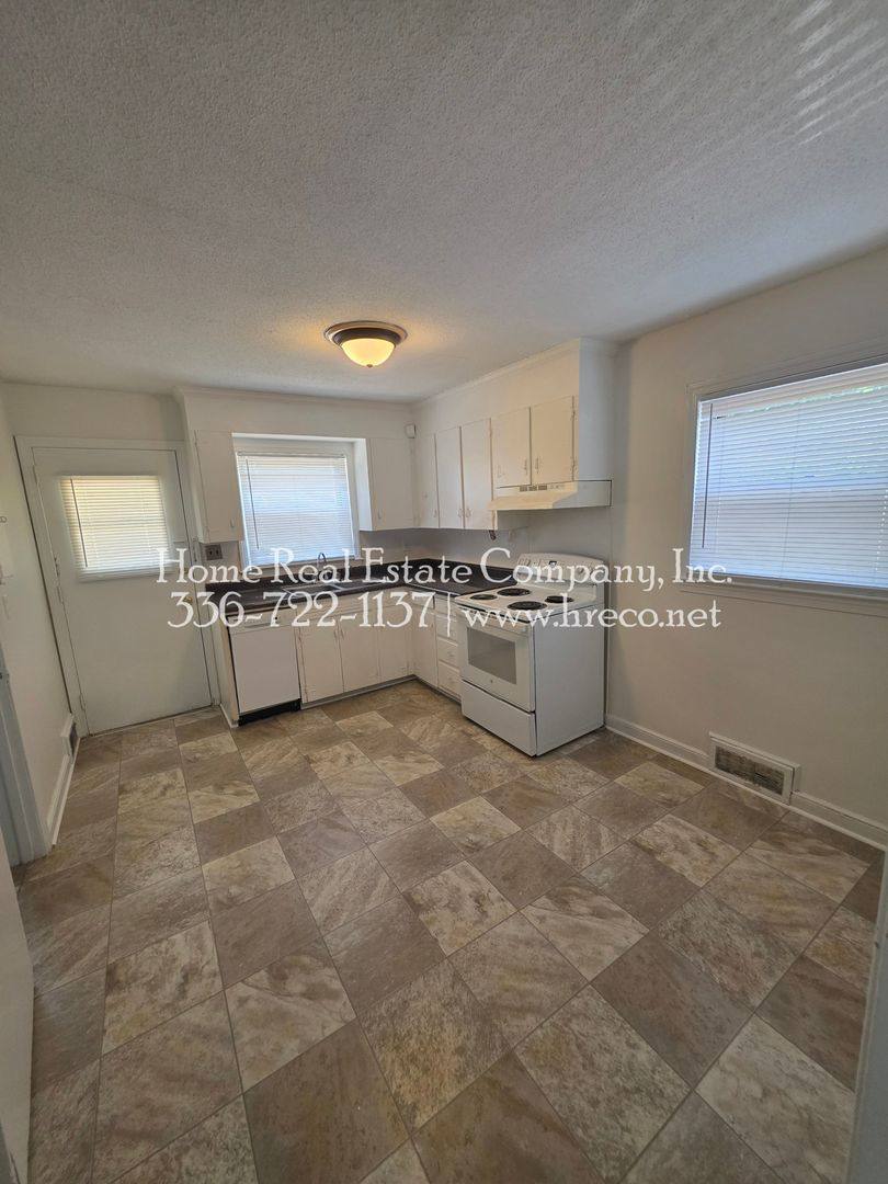 Townhouse for rent at 1601 W NW Blvd, Winston Salem, NC 27104