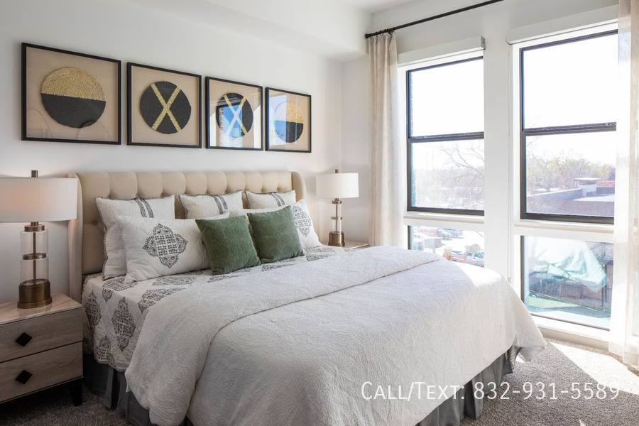 Apartment for rent at 2198 W 18th St #10HW, Houston, TX 77008
