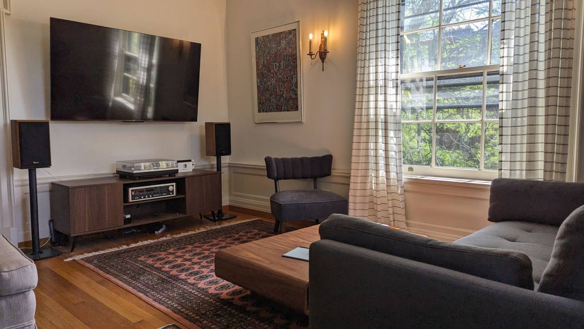 Apartment for rent at 230 N St, Buffalo, NY 14201