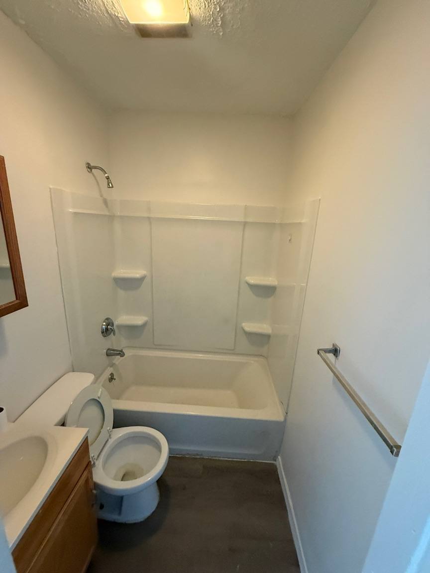 Apartment for rent at 79 Orange St #1E, New Britain, CT 06053