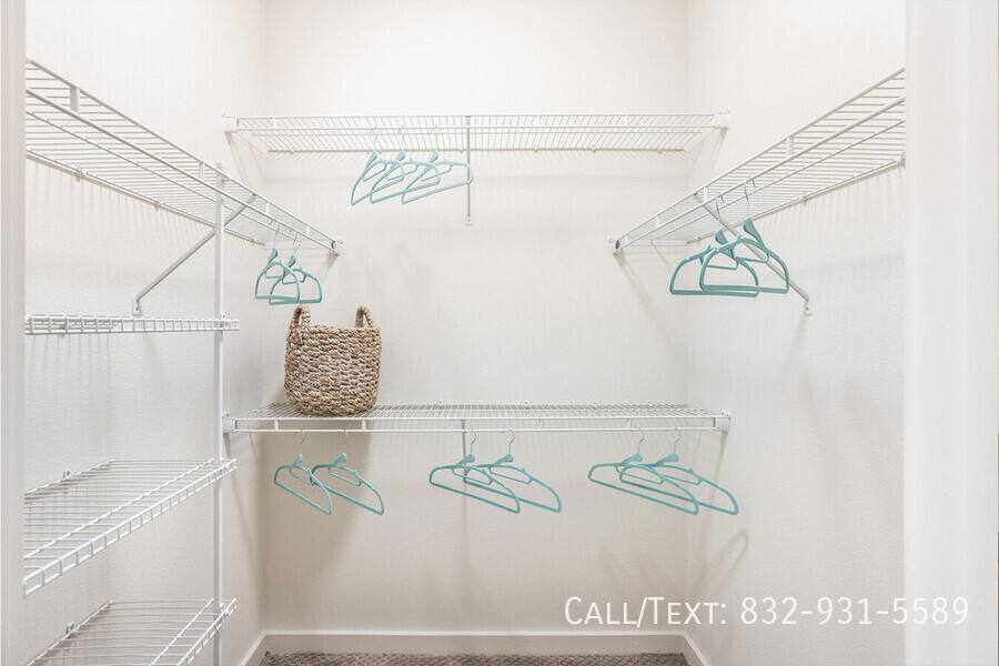 Apartment for rent at 500 Sage Rd #19YT2, Houston, TX 77056