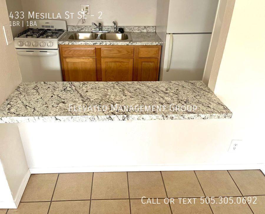 Apartment for rent at 433 Mesilla St SE #2, Albuquerque, NM 87108