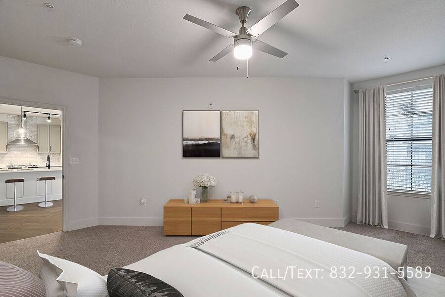 Apartment for rent at 552 Gillette St #SS1, Houston, TX 77019