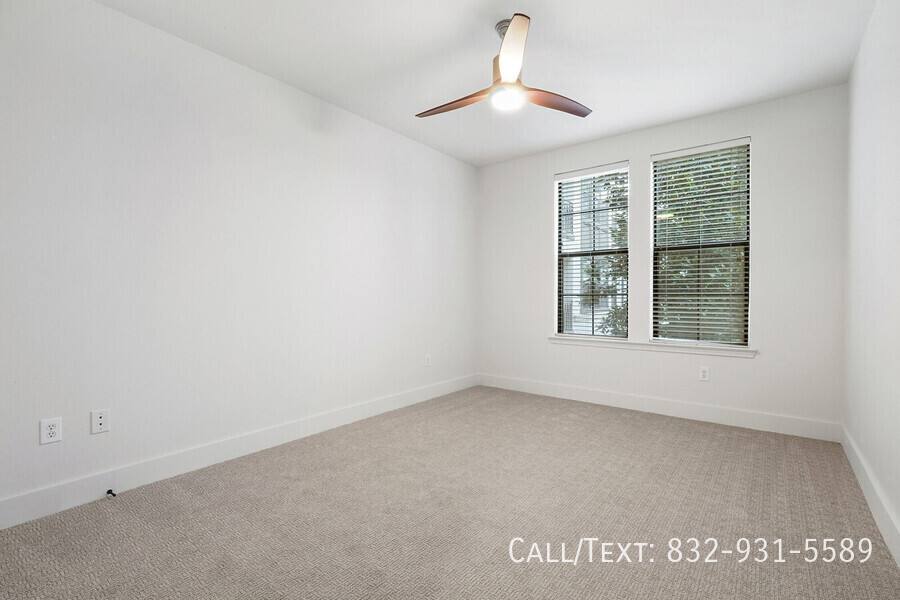 Apartment for rent at 552 Gillette St #SS1, Houston, TX 77019