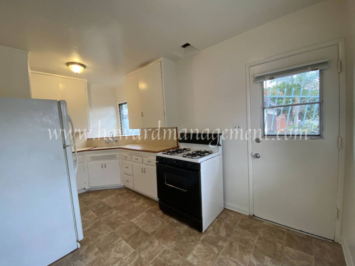 Apartment for rent at 4440 S Centinela Ave, Los Angeles, CA 90066