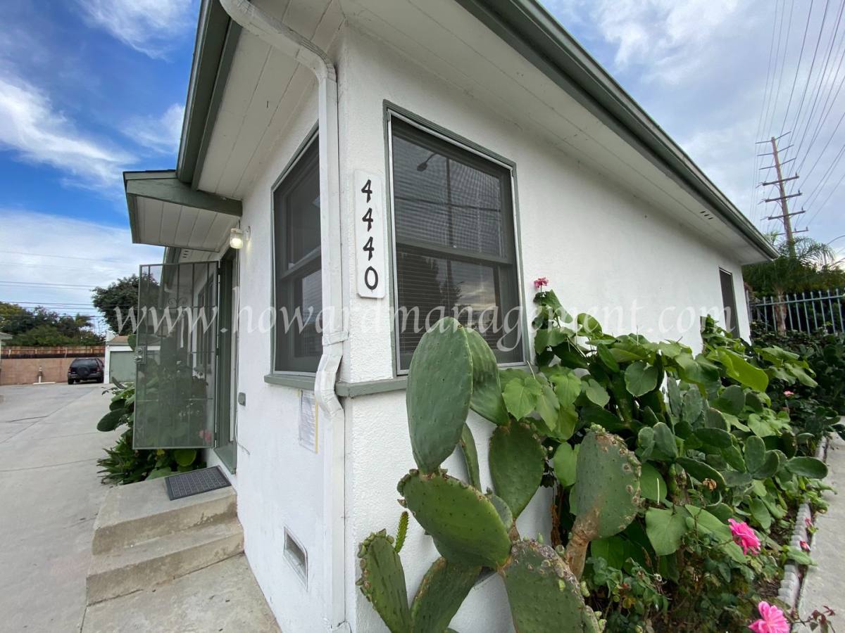 Apartment for rent at 4440 S Centinela Ave, Los Angeles, CA 90066