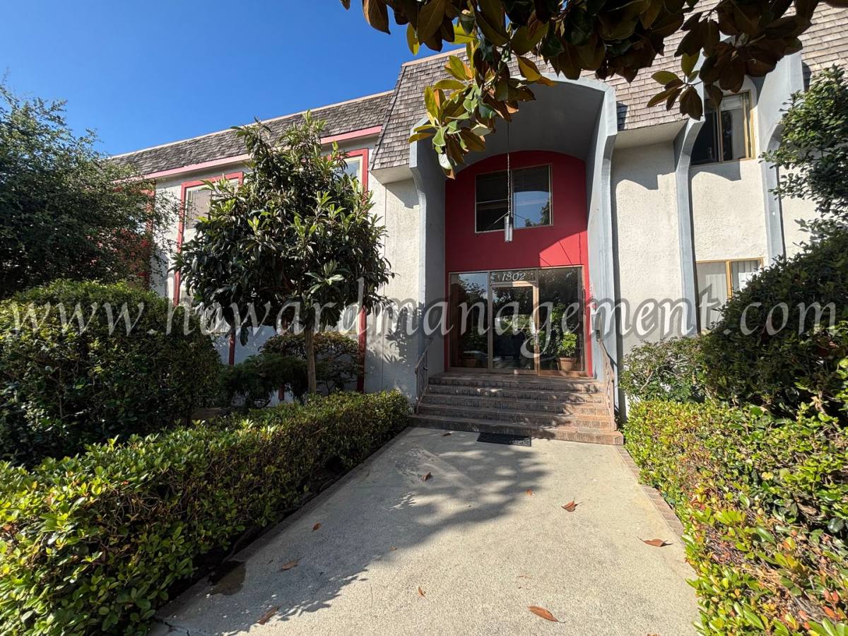 Apartment for rent at 1302 Euclid St, Santa Monica, CA 90404