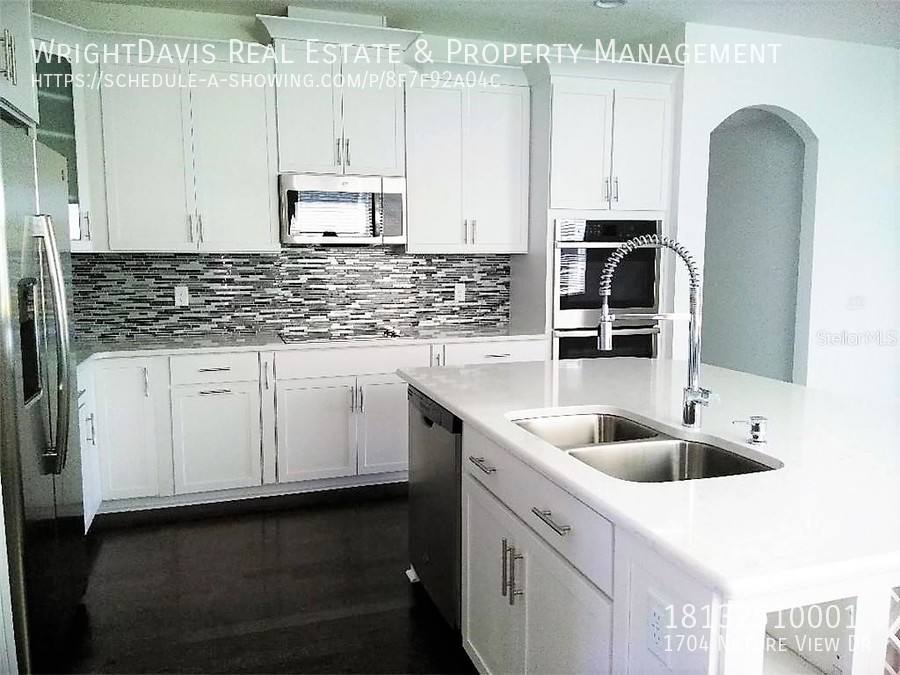 House for rent at 1704 Nature View Dr, Lutz, FL 33558