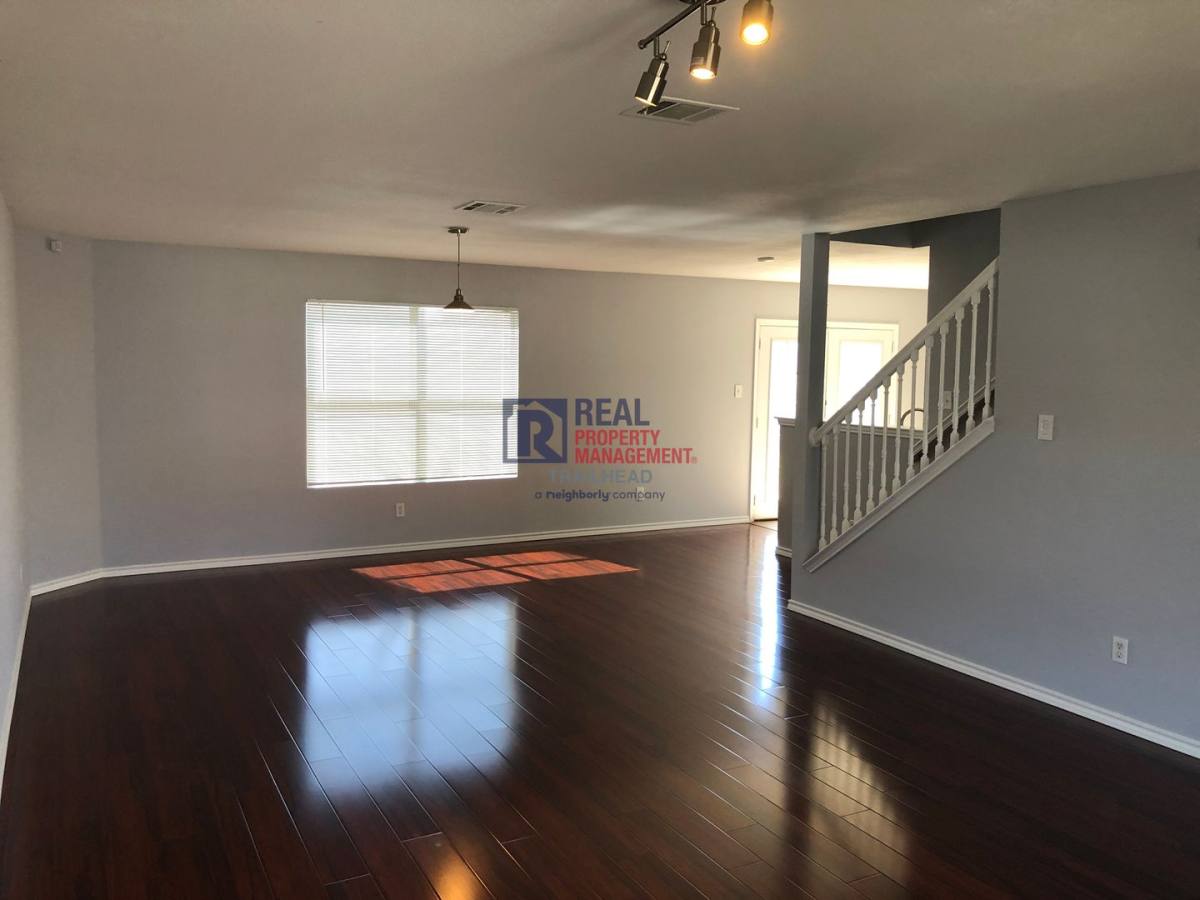 House for rent at 313 Dakota Ridge Dr, Fort Worth, TX 76134