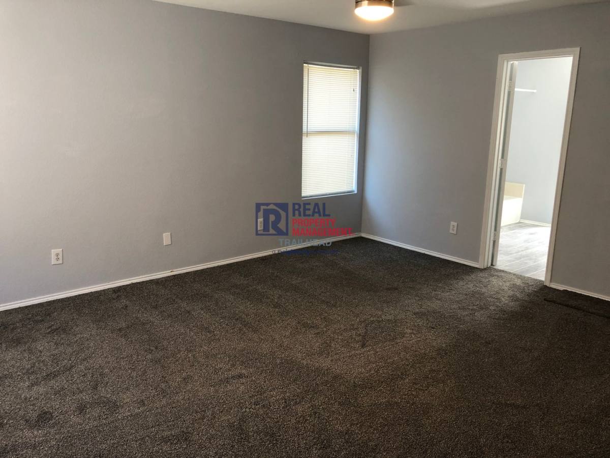 House for rent at 313 Dakota Ridge Dr, Fort Worth, TX 76134