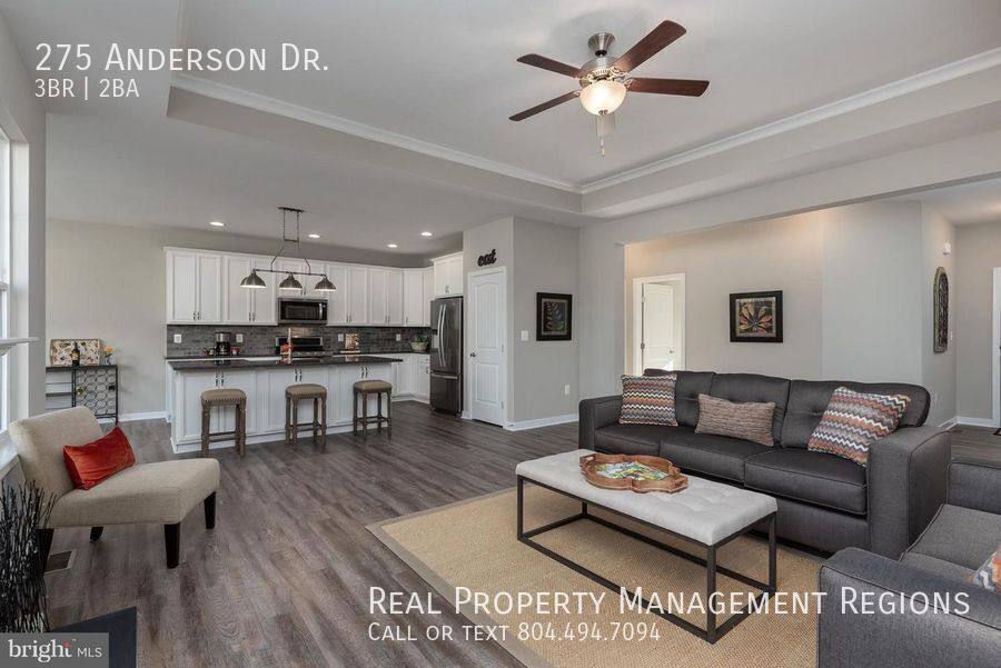 House for rent at 275 Anderson Dr, Fredericksburg, VA 22405