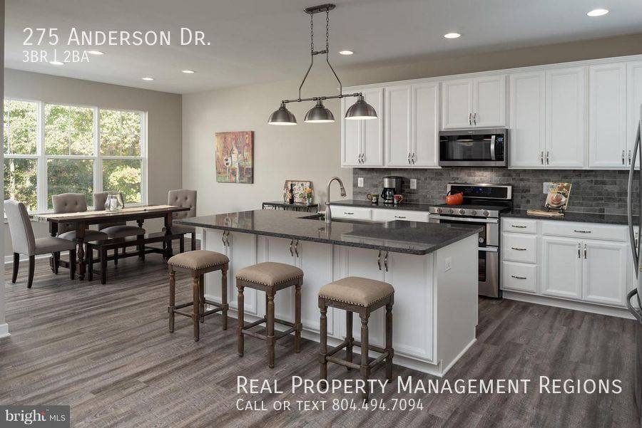 House for rent at 275 Anderson Dr, Fredericksburg, VA 22405