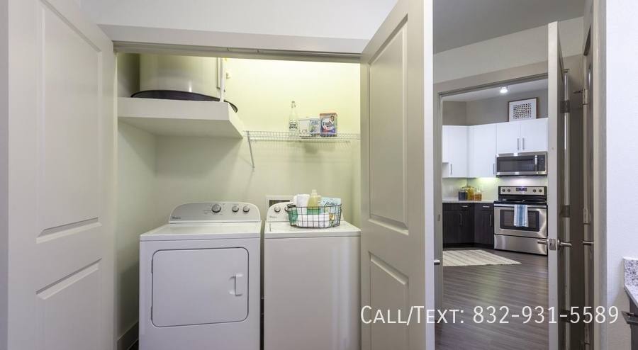 Apartment for rent at 4101 Greeley St #ECM, Houston, TX 77006