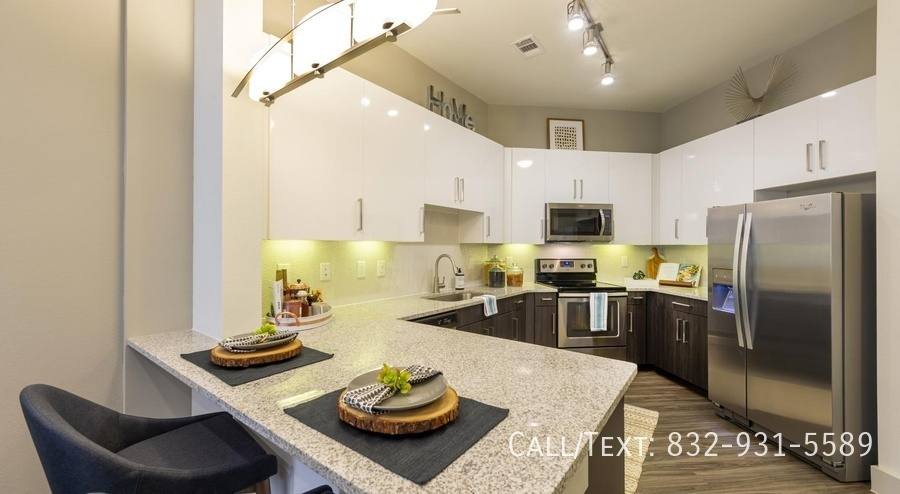 Apartment for rent at 4101 Greeley St #ECM, Houston, TX 77006
