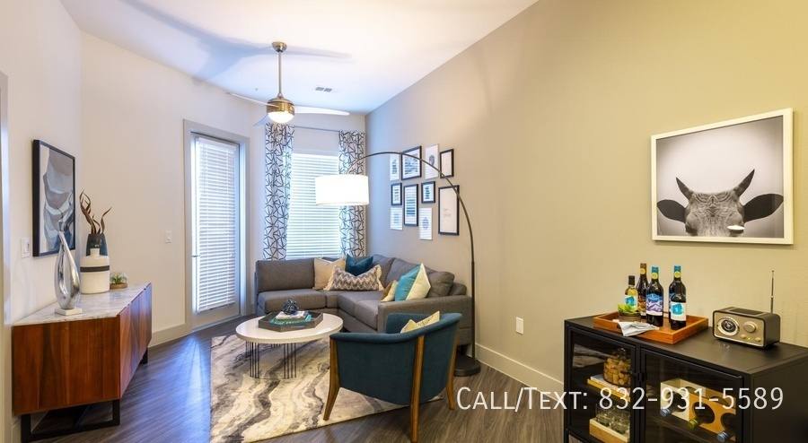 Apartment for rent at 4101 Greeley St #ECM, Houston, TX 77006