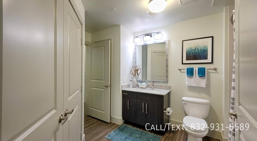 Apartment for rent at 4101 Greeley St #ECM, Houston, TX 77006