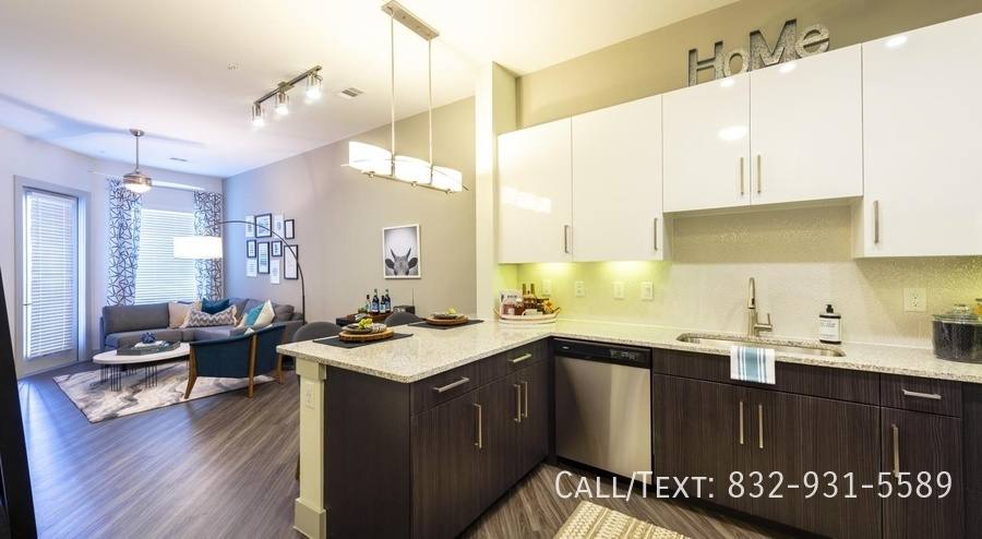 Apartment for rent at 4101 Greeley St #ECM, Houston, TX 77006