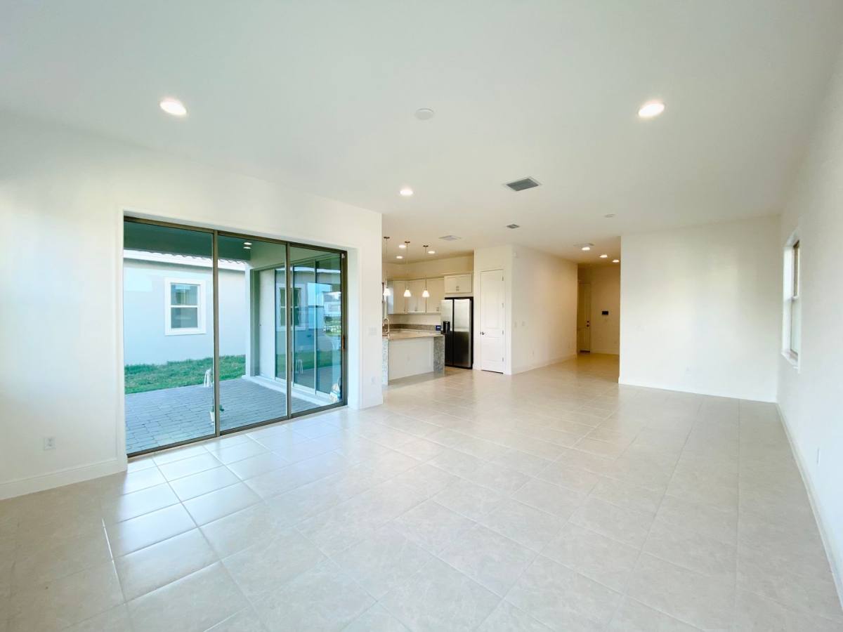 House for rent at 13270 Bromborough Dr, Orlando, FL 32832