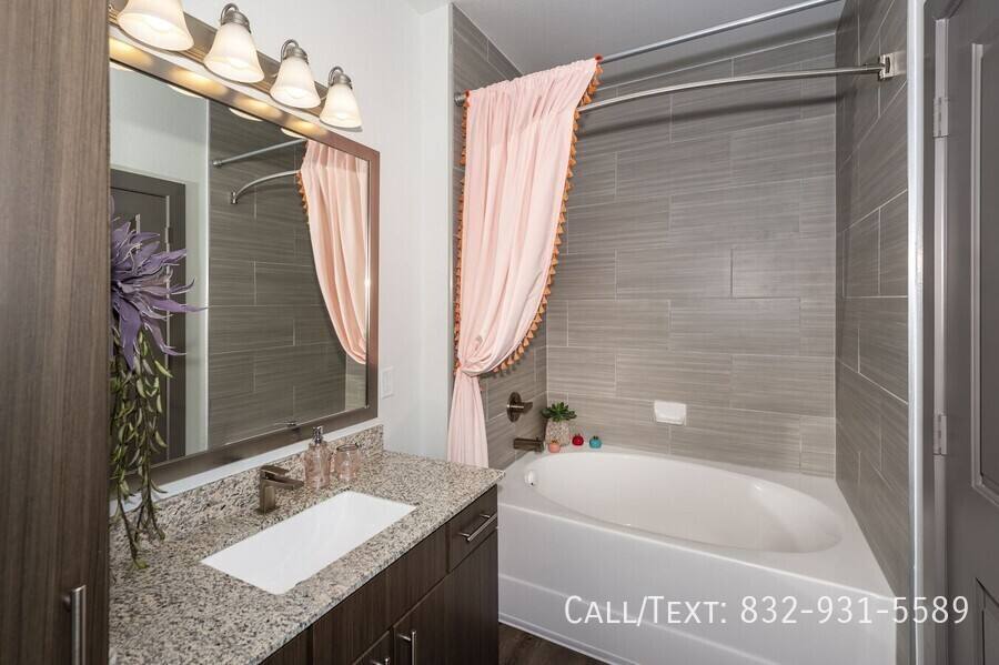 Apartment for rent at 3014 Renton Rd #22H1, Houston, TX 77032