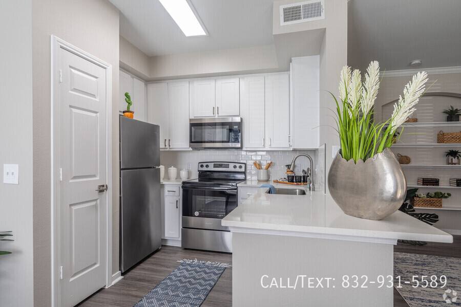 Apartment for rent at 11000 Shadow Creek Parkway #28T, Pearland, TX 77584