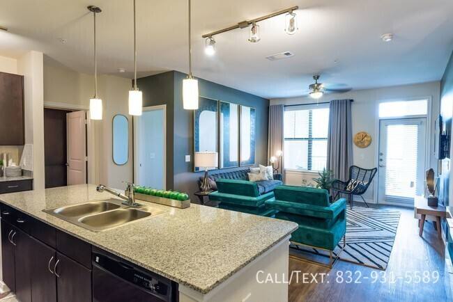 Apartment for rent at 1000 Auburn Knoll Ave #HLH, Houston, TX 77049