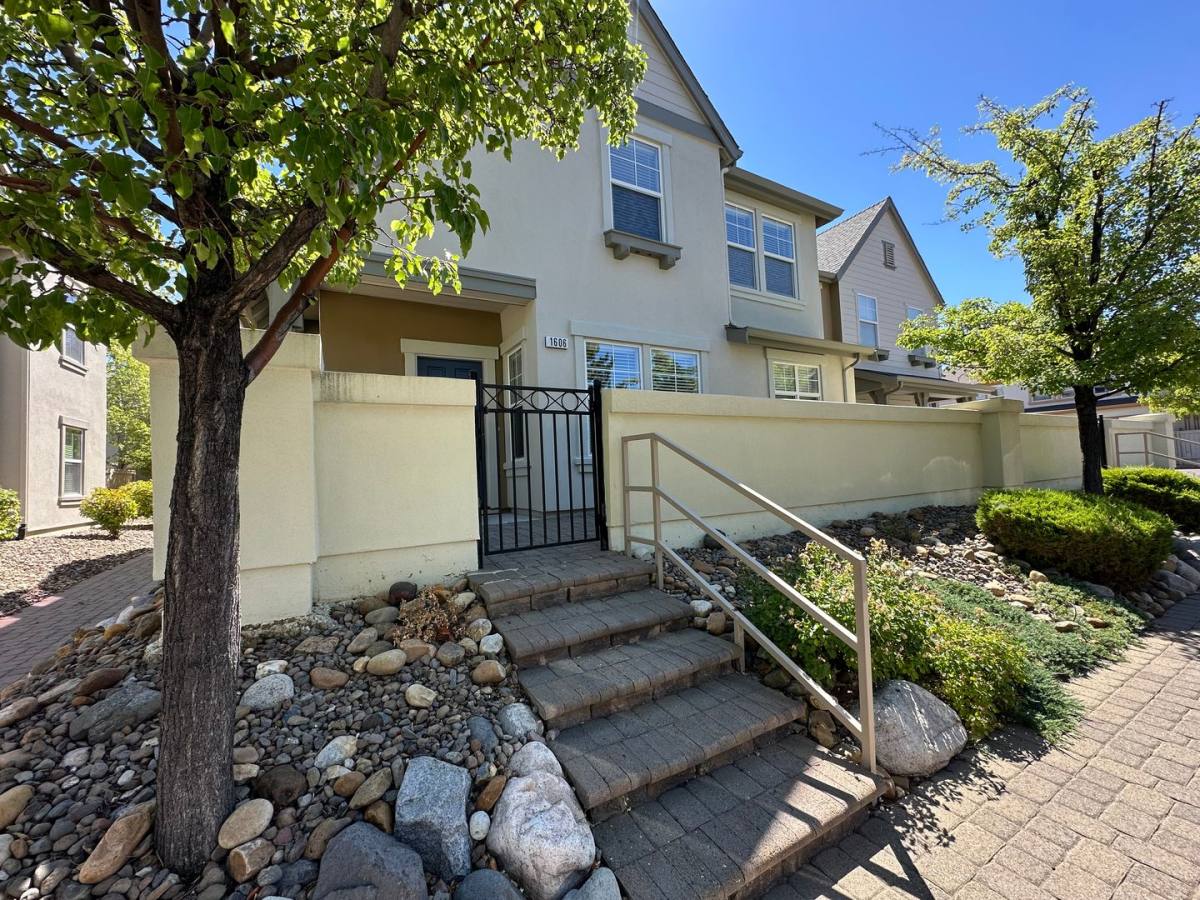 House for rent at 1690 Springhill Dr, Reno, NV 89523