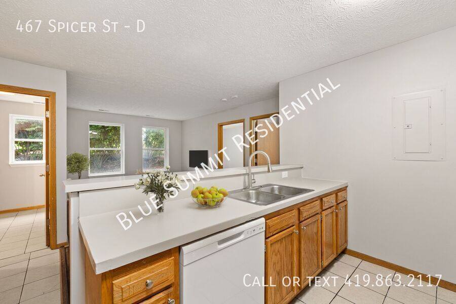 Apartment for rent at 467 Spicer St #D, Akron, OH 44311