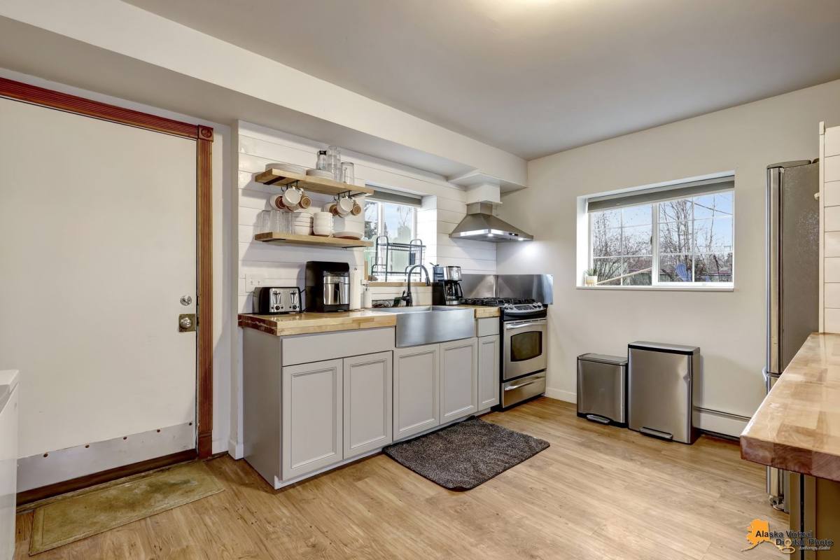 House for rent at 1100 E 10th Ave, Anchorage, AK 99501