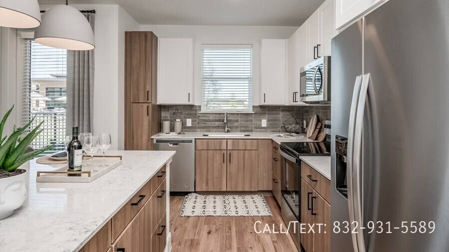 Apartment for rent at 18320 Central Creek Dr, Cypress, TX 77433