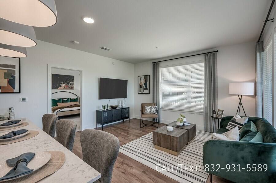 Apartment for rent at 18320 Central Creek Dr, Cypress, TX 77433