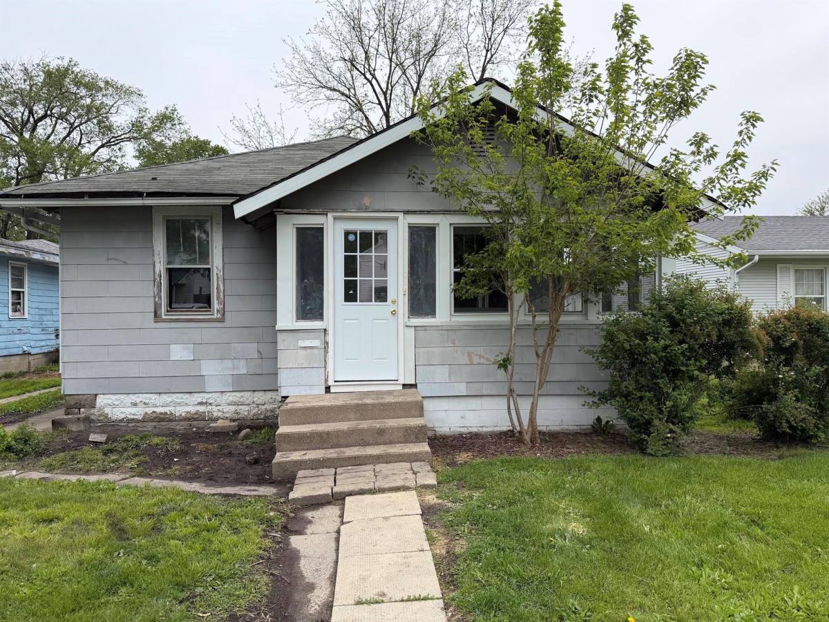 House for rent at 426 Maple W, Hoopeston, IL 60942