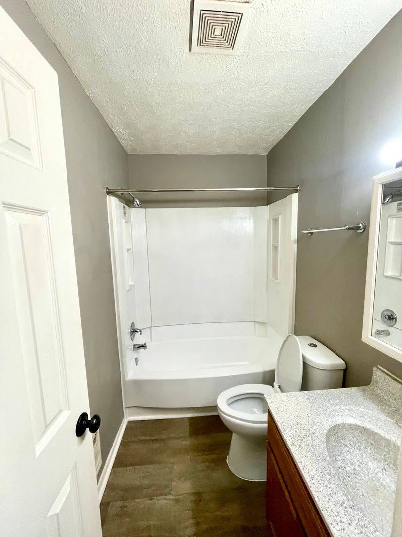 Apartment for rent at 3256-3258 Mooresville Rd, Indianapolis, IN 46221