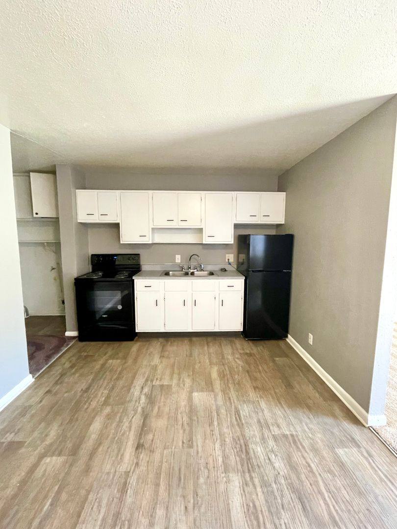 Apartment for rent at 3256-3258 Mooresville Rd, Indianapolis, IN 46221