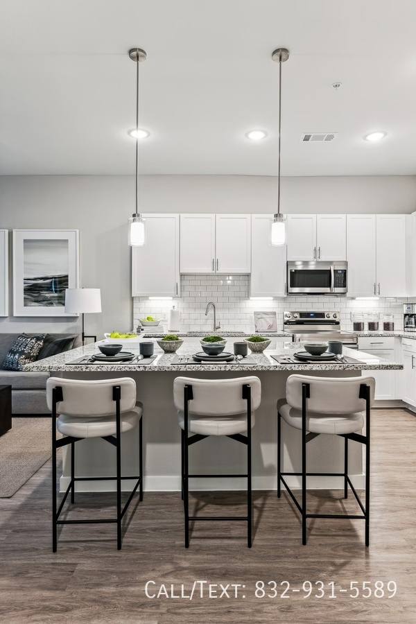 Apartment for rent at 15801 N Barkers Landing Rd #MASX, Houston, TX 77079