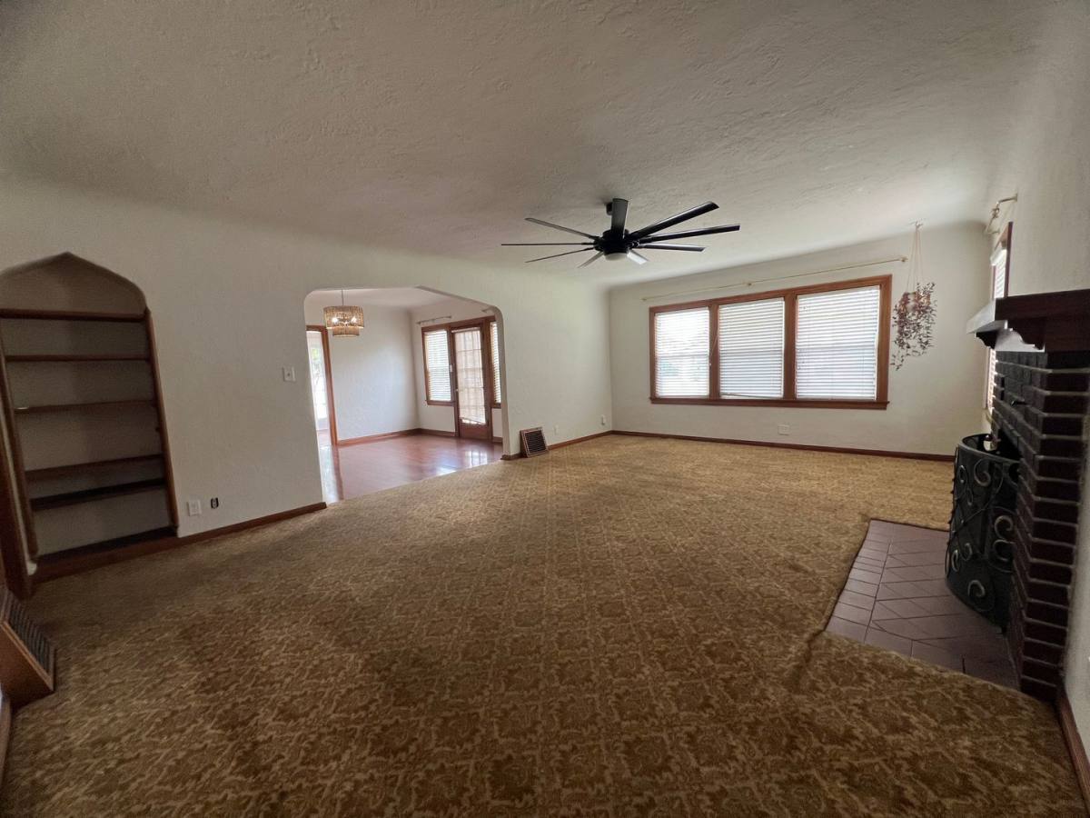 Townhouse for rent at 790 E San Joaquin Ave, Tulare, CA 93274