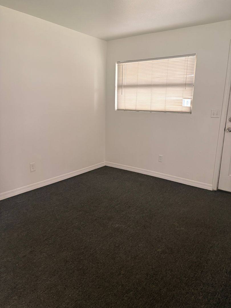 Apartment for rent at 322 Bellevue Ave, Daytona Beach, FL 32114