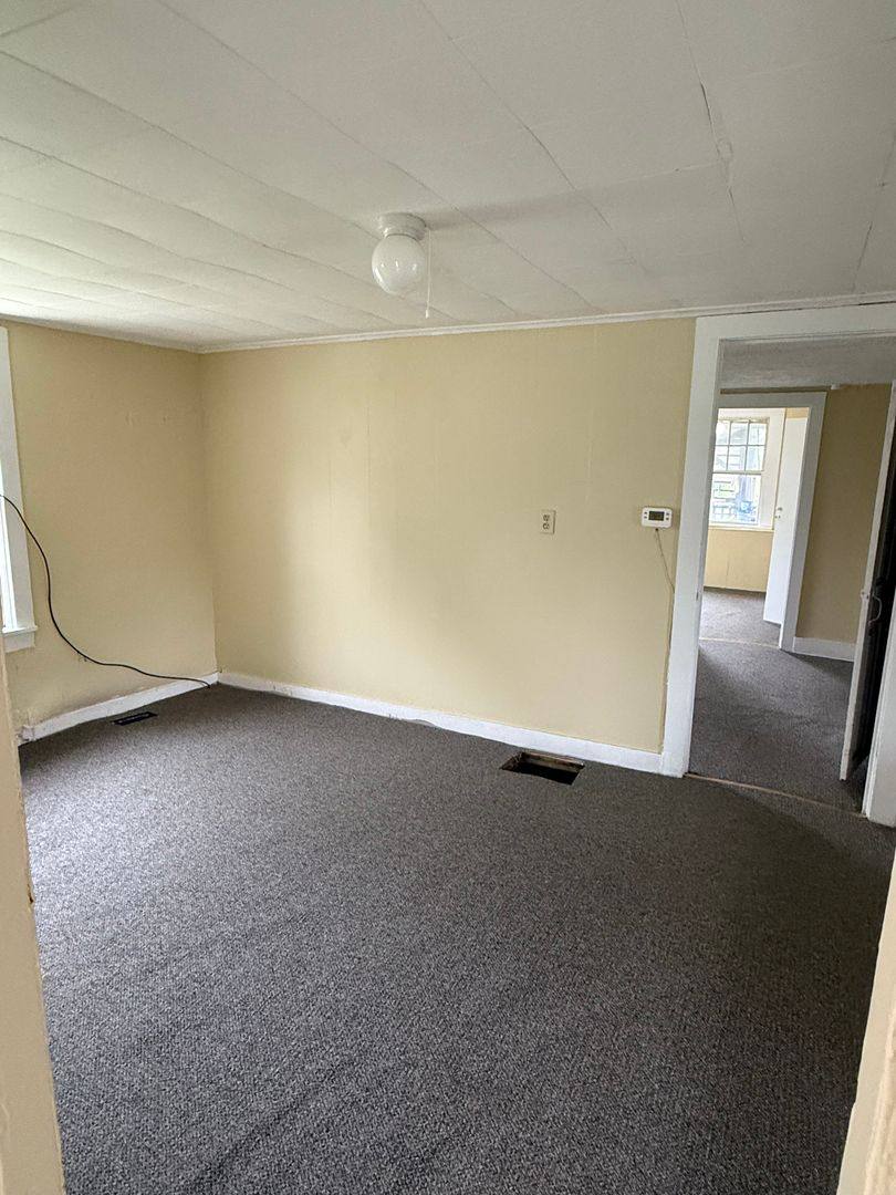 Apartment for rent at 816 Voluntown Rd, Jewett City, CT 06351