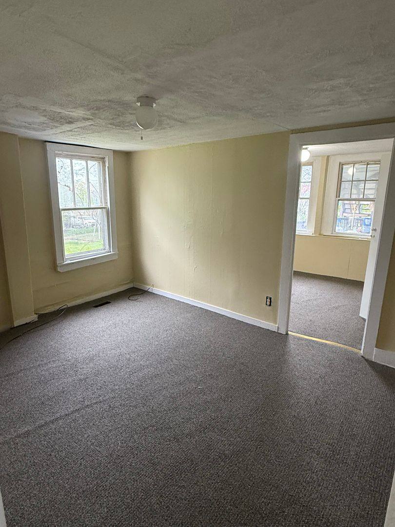 Apartment for rent at 816 Voluntown Rd, Jewett City, CT 06351