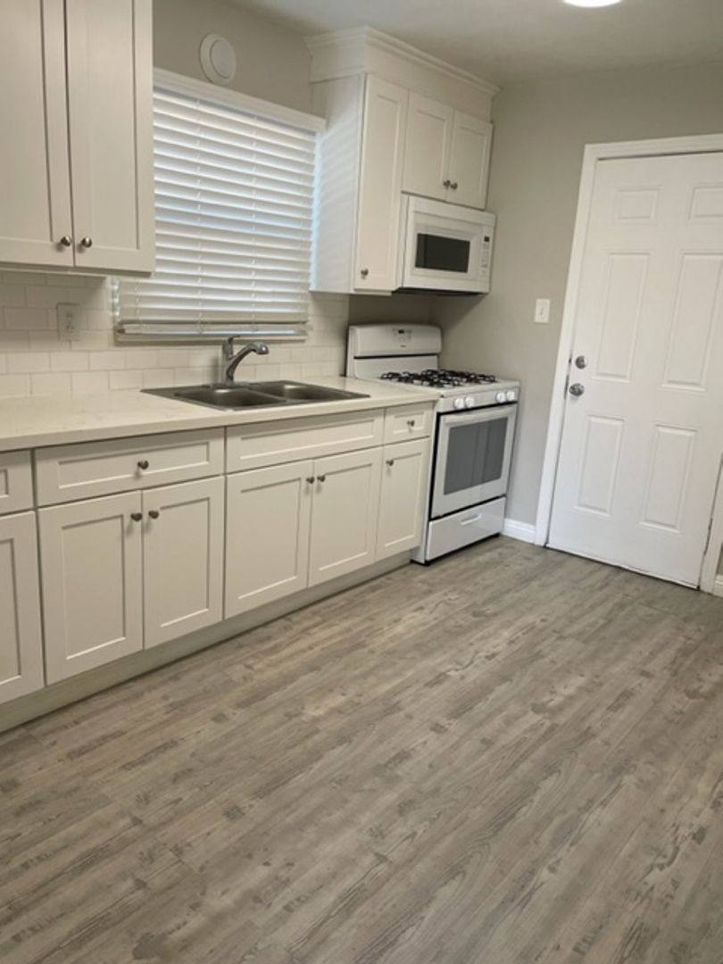 Apartment for rent at 3408-3416 Chester Lane, Bakersfield, CA 93309