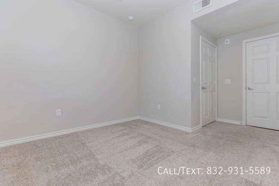 Apartment for rent at 12300 W Bellfort Ave #AAK, Stafford, TX 77477