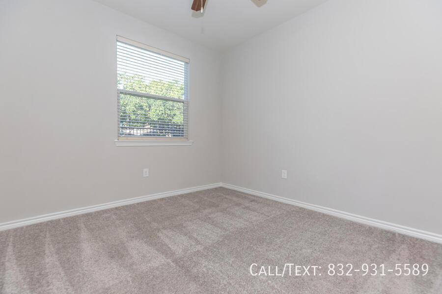 Apartment for rent at 12300 W Bellfort Ave #AAK, Stafford, TX 77477