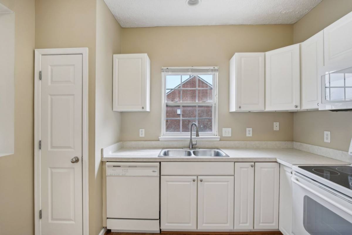 Townhouse for rent at 7841 Heaton Way, Nashville, TN 37211