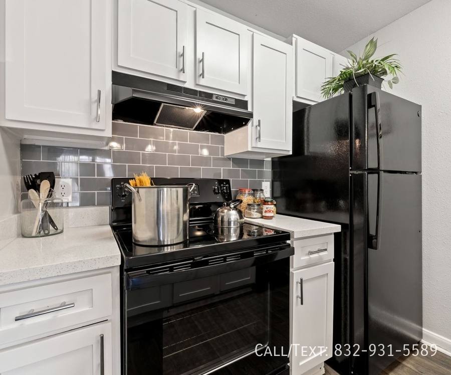 Apartment for rent at 2908 Woodland Grove Dr #MGTL, Kingwood, TX 77339