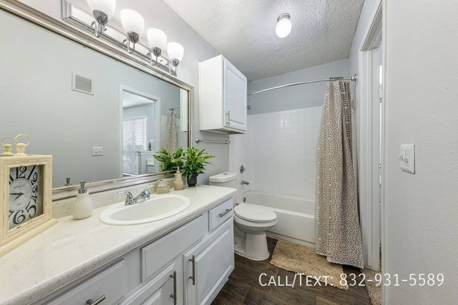 Apartment for rent at 2908 Woodland Grove Dr #MGTL, Kingwood, TX 77339