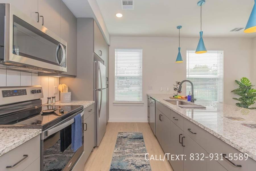 Apartment for rent at 13401 Anagnost Rd #HRY, Houston, TX 77047