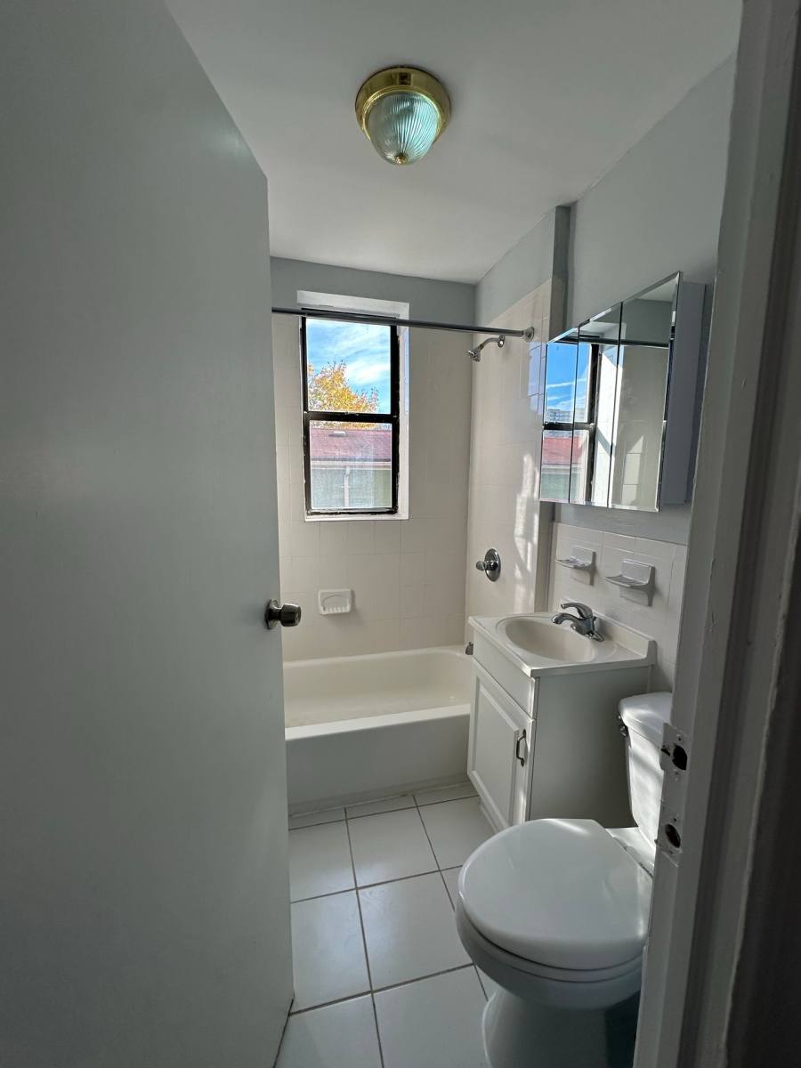 Apartment for rent at 6412 Park Ave, West New York, NJ 07093