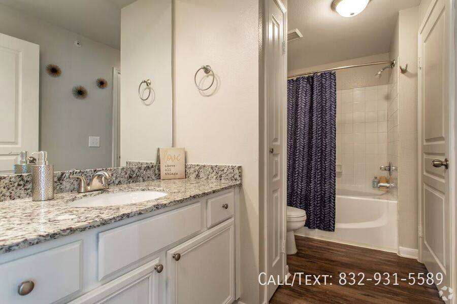 Apartment for rent at 3196 John Lizer Rd #SAPD2, Pearland, TX 77581