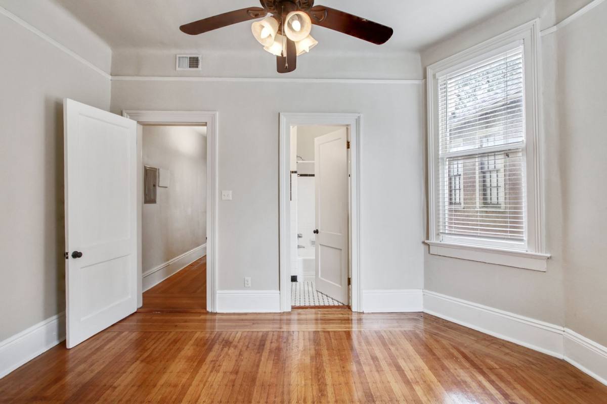 Apartment for rent at 4540 Canal St, New Orleans, LA 70119