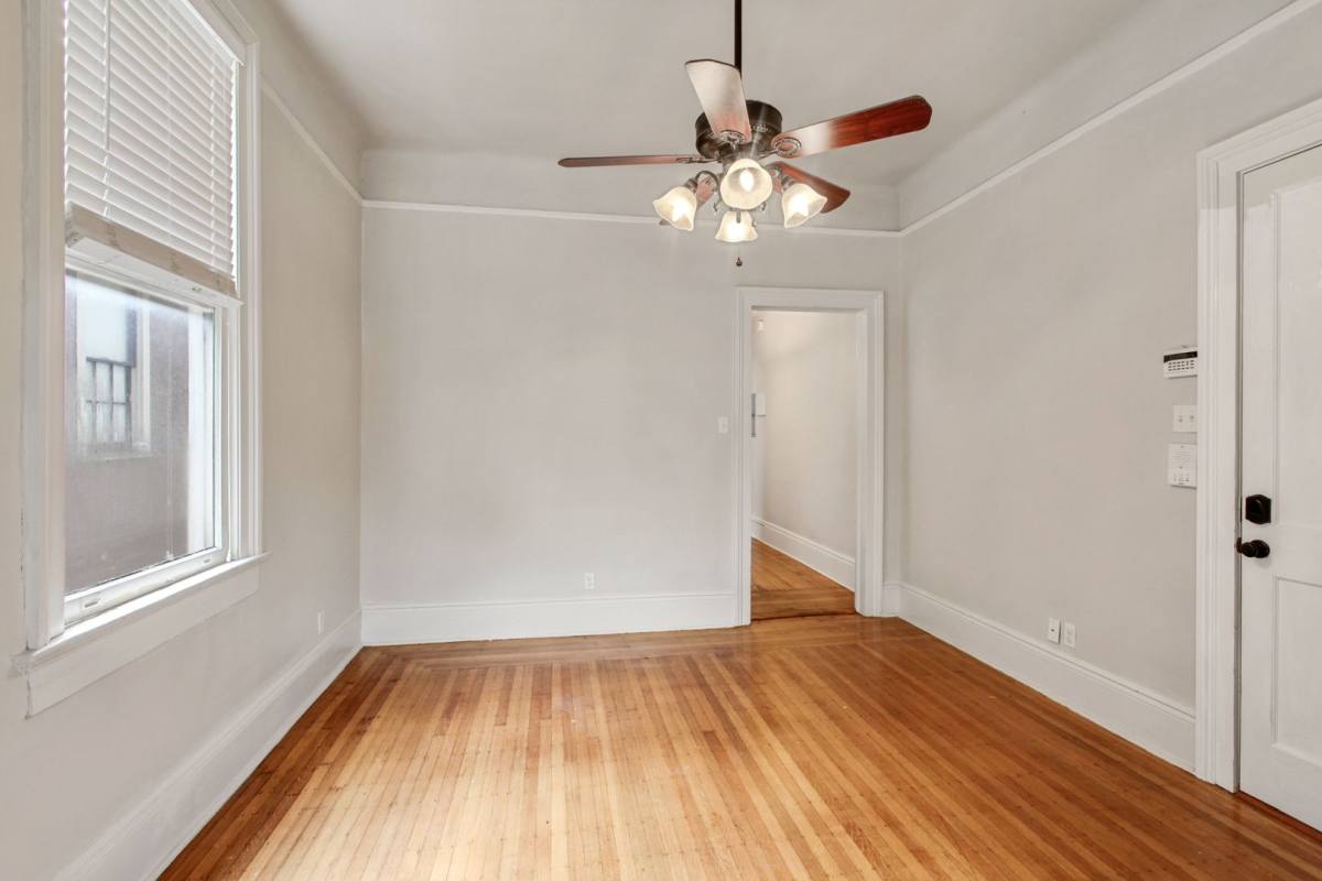 Apartment for rent at 4540 Canal St, New Orleans, LA 70119
