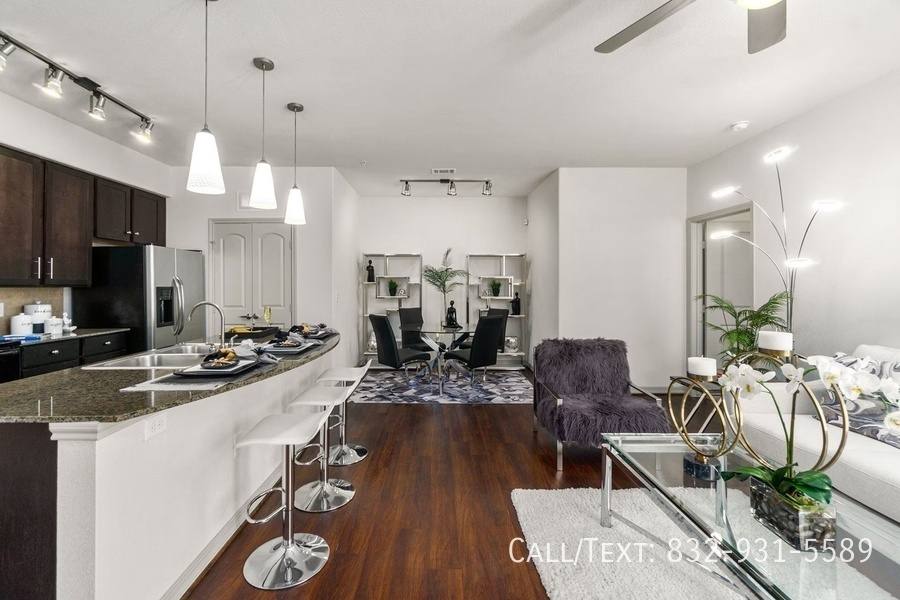 Apartment for rent at 19000 Crescent Springs Dr #DAK2, Kingwood, TX 77339